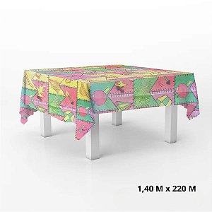 Toalha de Mesa em TNT - 140 x 220 cm - Bandeirolas em Retalho - 1 unidade - Best Fest - Rizzo