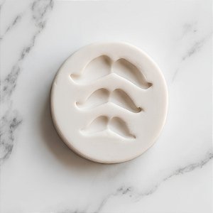 Molde De Silicone - 1753 - Bigodes - 1 unidade - Mazulli - Rizzo