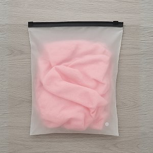 Saco Trilho Zip Preto - Transparente Fosco Com Furo - 18x25cm - 50 unidades - Rizzo