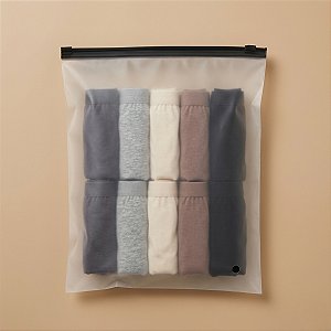 Saco Trilho Zip Transparente Fosco com Furo - Trilho Preto - 15x20cm - 50 unidades - Rizzo