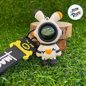 Chaveiro Coelho Astronauta - Preto e Laranja - 7,5cm - 1 unidade - Rizzo