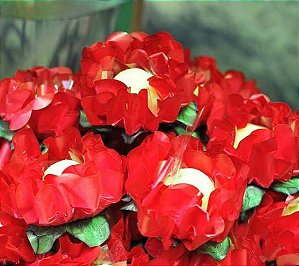 Forminha para Doces Finos - Rosa Maior Vermelha 40 unidades - Decora Doces - Rizzo Festas