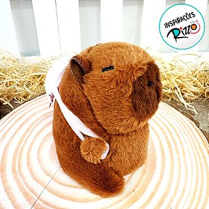 Chaveiro de Pelúcia - Capivara com Mochila Branca - 13cm - 1 unidade - Rizzo