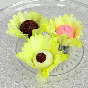 Forminha para Doces Finos - Madri Amarelo Claro - 30 unidades - Decora Doces - Rizzo