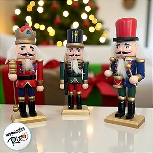 Kit Boneco Soldado Quebra Nozes de Madeira - Vermelho e Verde - 4x15cm - 3 unidades - Artlille - Rizzo