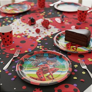 Prato Papel Redondo Ladybug - 18x18cm  - 8 unidades - Regina - Rizzo