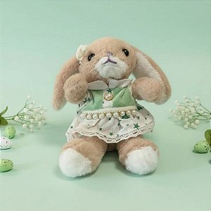 Coelho de Pelúcia Bege Sentado de Vestido - Branco e Verde - 17,5x12x7,5cm - 1 unidade - Rizzo