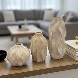 Kit Vasos Decorativos Orgânicos de Cerâmica - Dourado - 3 peças - 22x15,5x10,5cm - 1 unidade - Cromus - Rizzo