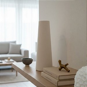 Vaso Decorativo Orgânico de Cerâmica - Off-white - 37x13x13cm - 1 unidade - Cromus - Rizzo