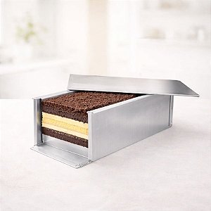 Forma de Alumínio Festival de Fatias com Tampa Abertura Lateral - 30x10cm - 1 unidade - Caparroz - Rizzo