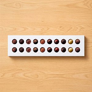 Caixa 20 Doces Retangular Branca com Luva Vazada - 39x9,5x4cm - 10 unidades - Cromus - Rizzo