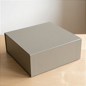 Caixa de Papel Rígido Quadrada com Imã - Gris - G 32x32x13cm - 1 unidade - Cromus - Rizzo