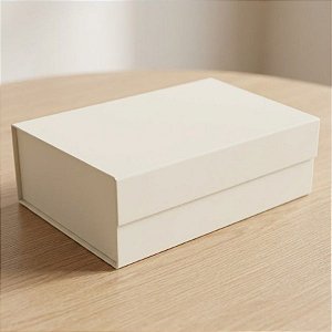 Caixa de Papel Rígido Retangular com Imã - Areia - P 24,5x17,5x8cm - 1 unidade - Cromus - Rizzo