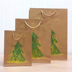 Sacola de Papel Kraft - Merry Christmas - Pinheiro Verde com Detalhes em Dourado