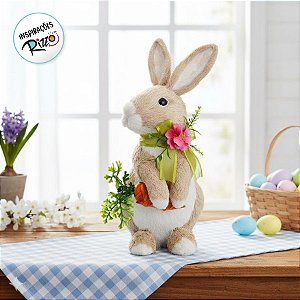 Coelho Sentado Segurando Cenoura Bege Rosa e Verde - Doçura - 01 unidade - Cromus Páscoa - Rizzo Embalagens