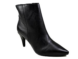 bota beira rio bico fino preta