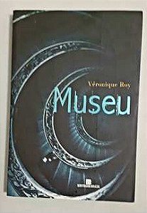 Museu - Veronique Roy