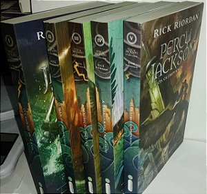 Coleção Percy Jackson e os Olimpianos - Rick Riordan C/5 volumes - Novo