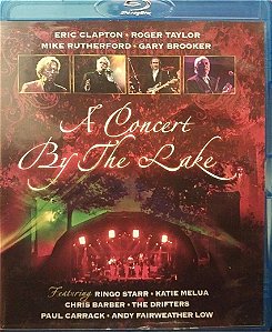 Blu-Ray - A Concert By The Lake - Eric Clapton, Roger Taylor, Mike Rutherford, Gary Brooker (Vários Artistas)