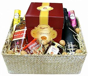 Cesta Natal - Super Luxo - Espumante, Whisky, Aperitivos, Chocolates - Catelândia