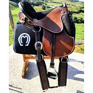 Sela De Pista Com Assento Nobuck E Manta Colorida Mangalarga