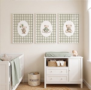 Quadro Decorativo Infantil Ursinho Xadrez Tons Verdes Nuvem Balões