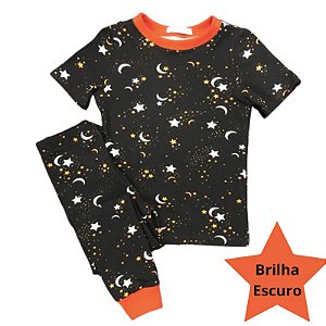Pijama Infantil SLIM BRILHA ESCURO Estrelas Preto Curta