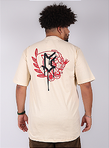Camiseta Chronic Plus Size - Ngm Guenta Pantera - Bege