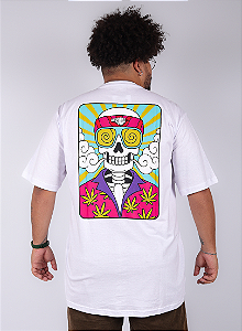 Camiseta Chronic Plus Size - Caveira - Branco