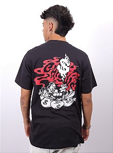 Camiseta Chronic - Dinheiro e Fumaça - Preto