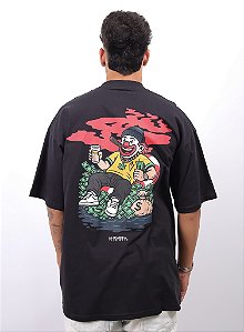 Camiseta Chronic Oversized - Dinheiro e Cerveja - Preto