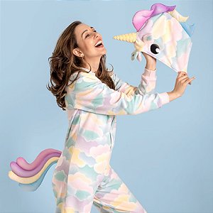 Pijama Fantasia Unicórnio Inverno em Microsoft Infantil e Adulto Nuvens Coloridas