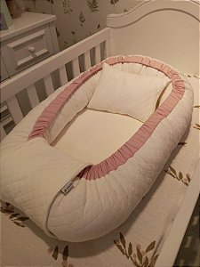 Ninho em malha matelassada