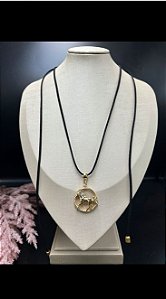 Chocker Gravatinha Couro com Pingente de Cavalo