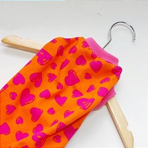 Roupa pet modelo básico em Malha de algodão - Estampa de Corações