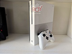 Xbox One S 500Gb ou 1Tb - Seminovo