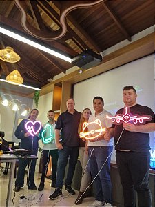 CURSO PRESENCIAL DE PLACAS NEON LED EM CURITIBA