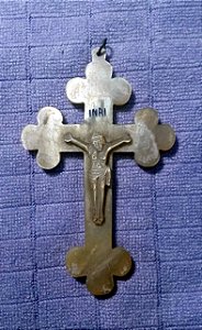 Crucifixo Antigo em Madrepérola. De Jerusalém.