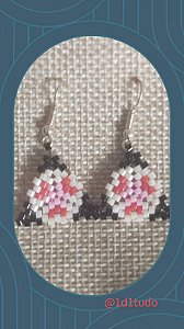 Brinco triangulo preto