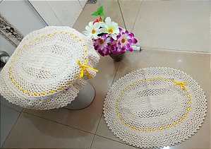 conjunto simples com fita amarela