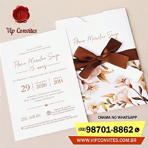 Convite envelope floral delicado - 15 anos
