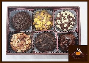 Caixa com 6 Brigadeiros.