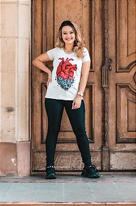 Camiseta Feminina Coração de Pedra