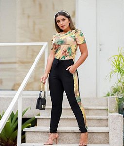 Conjunto de calça em crepe e blusa manga princesa em suplex com elastano