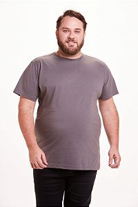 Camiseta Básica Plus Size Chumbo