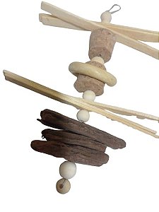 Brinquedo Palito e casca de pinus para Calopsita e Roedores