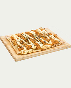 PIZZA DE FRANGO COM REQUEIJÃO - SÁLVIA