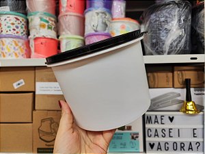 Tupper Caixa 2,4 L Branco com Tampa Preta