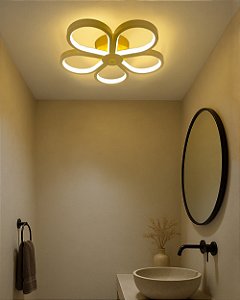 Luminária sobrepor 33w 5 pétalas dourada luz 3/1