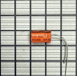 CAPACITOR - 100MFX16V